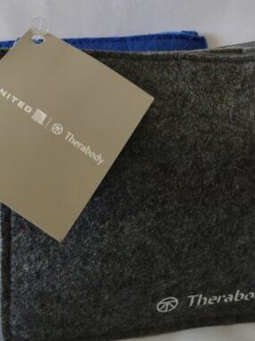 UNITED AIRLINES THERABODY AMENITY KITS x2 Premium Economy Charcoal Blue Sealed